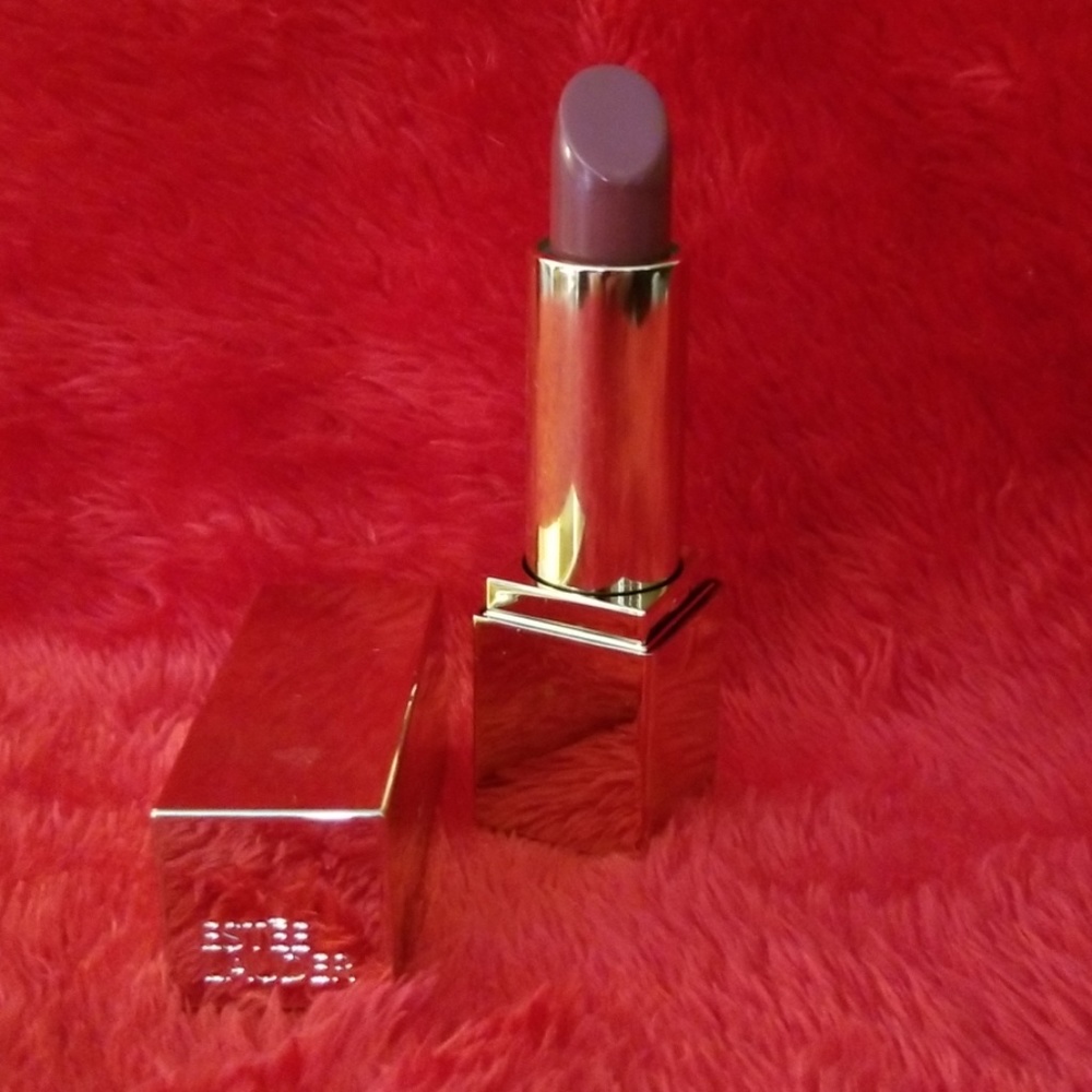 Estee lauder lipstick